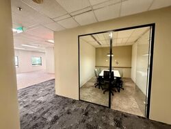 Abi Plaza (D2), Office #536037421